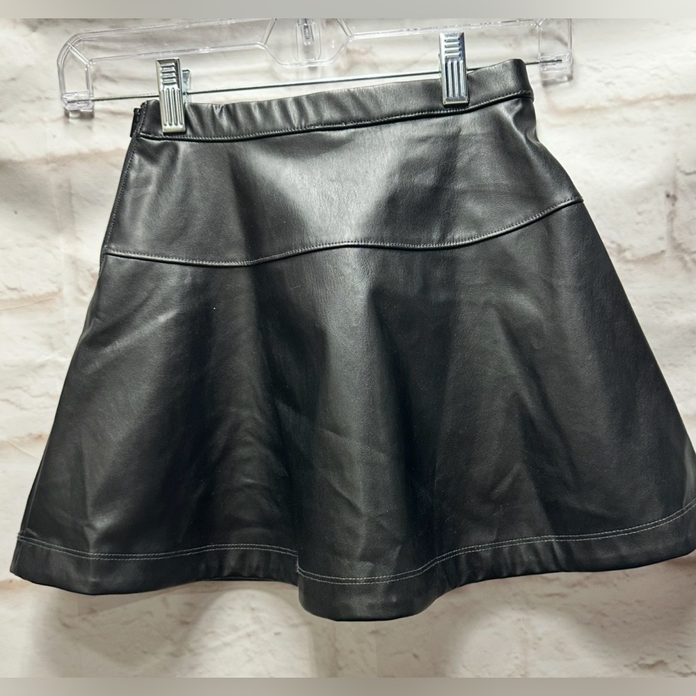 CrewCuts girls faux leather black skirt‎ size 7